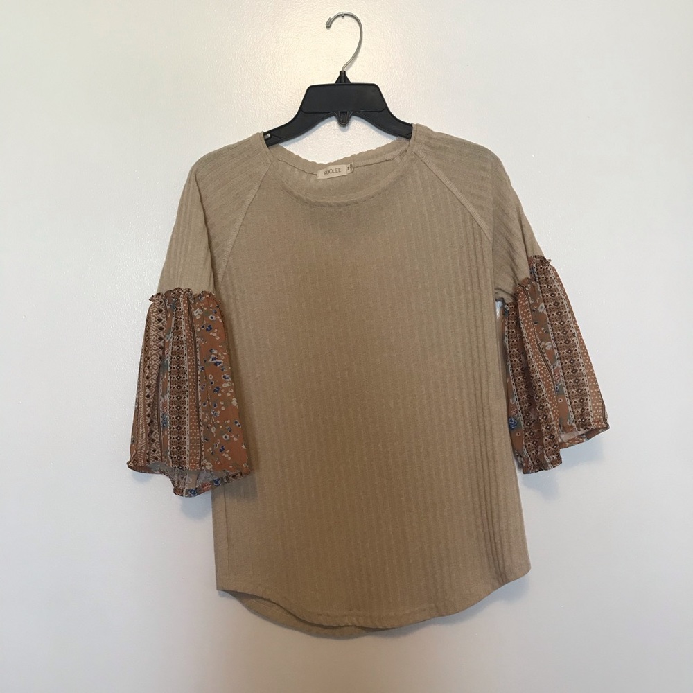 Remi detail ROOLEE top